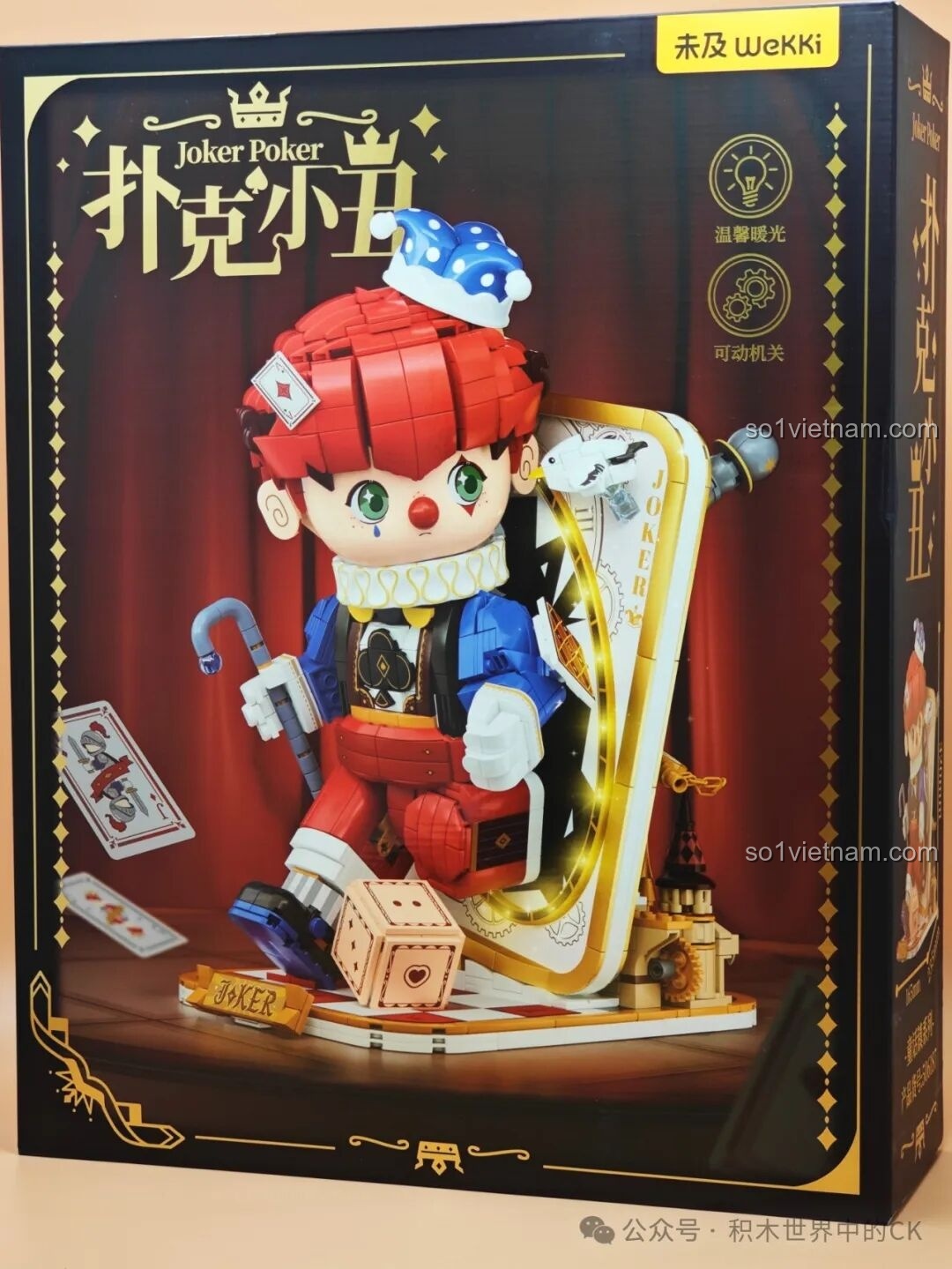 Hộp đựng bộ lắp ghép Wekki Joker Poker 506187 với hình ảnh chú hề Joker và các lá bài