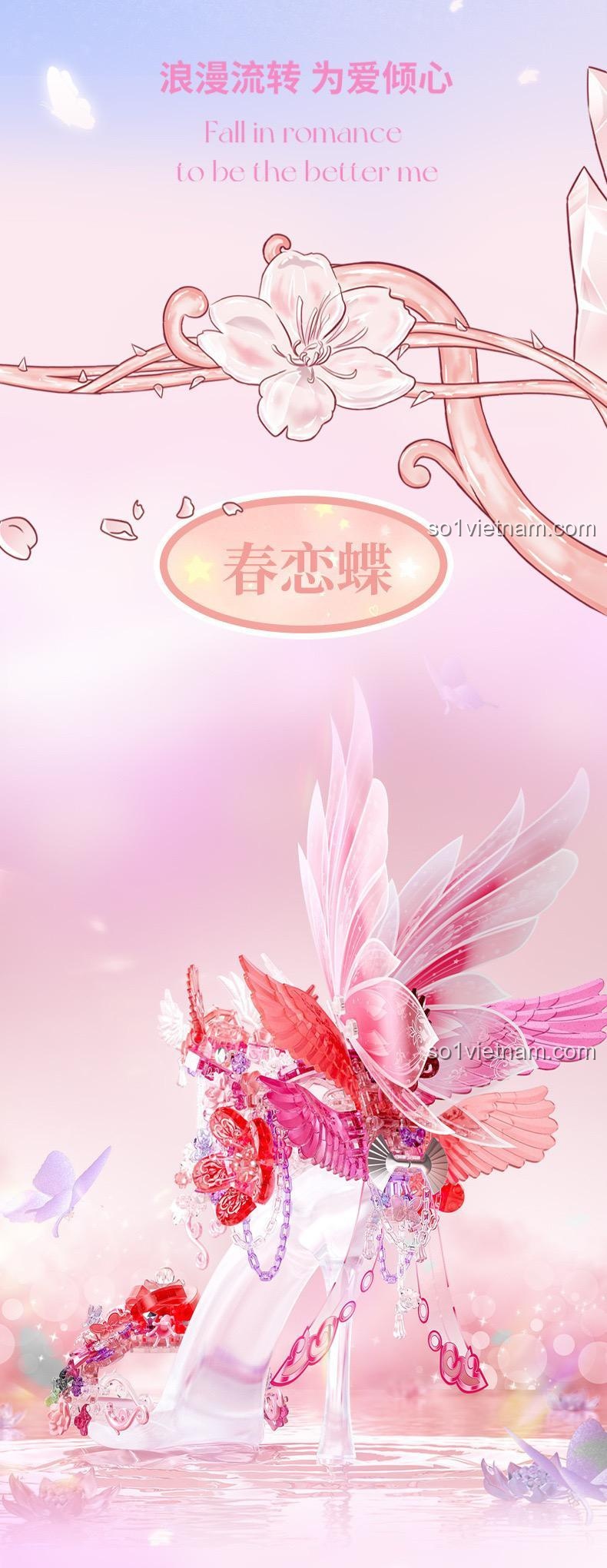 Mô hình giày pha lê màu xanh với thiết kế cánh bướm và vương miện, thể hiện thông điệp "Best Me", phù hợp cho bé gái yêu thích sự độc đáo.