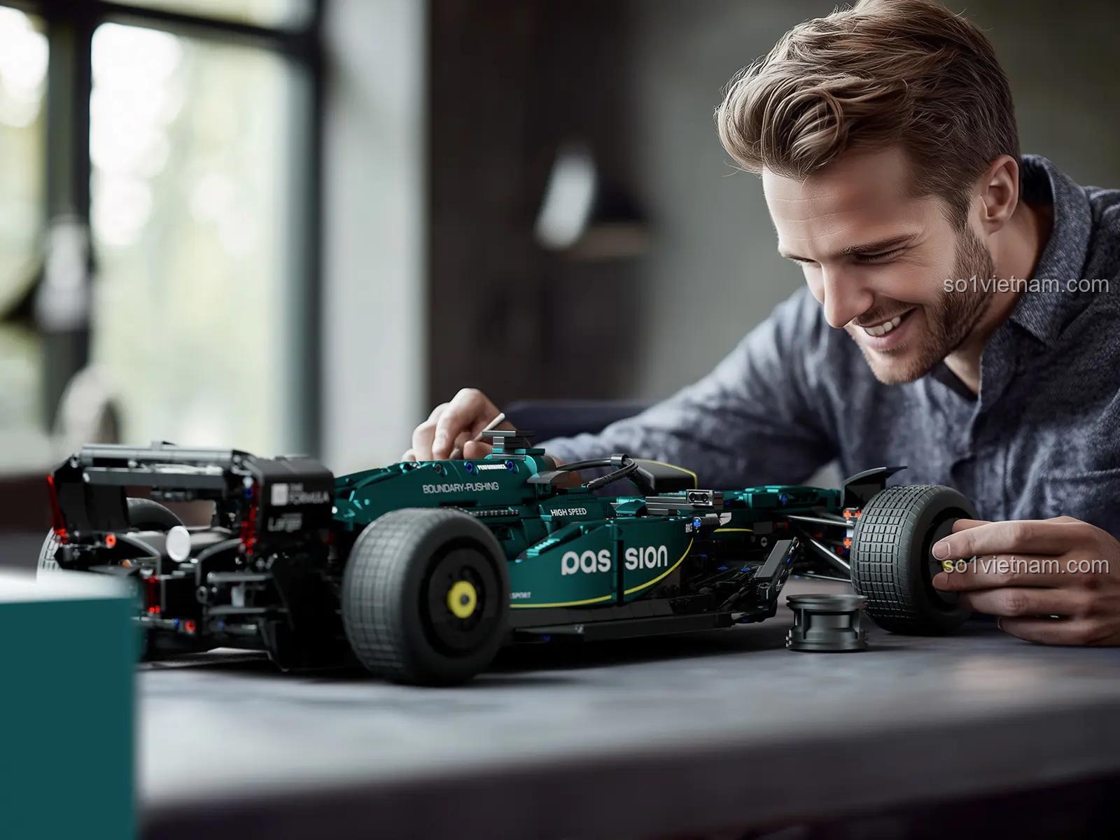 Chi tiết động cơ xe đua F1 Aston Martin AMR24 Nifeliz NF10279, bộ lắp ghép xe F1 Aston Martin AMR24, đồ chơi mô hình xe đua công thức 1 cho bé trai 16 tuổi, xe F1 Aston Martin AMR24 giá tốt