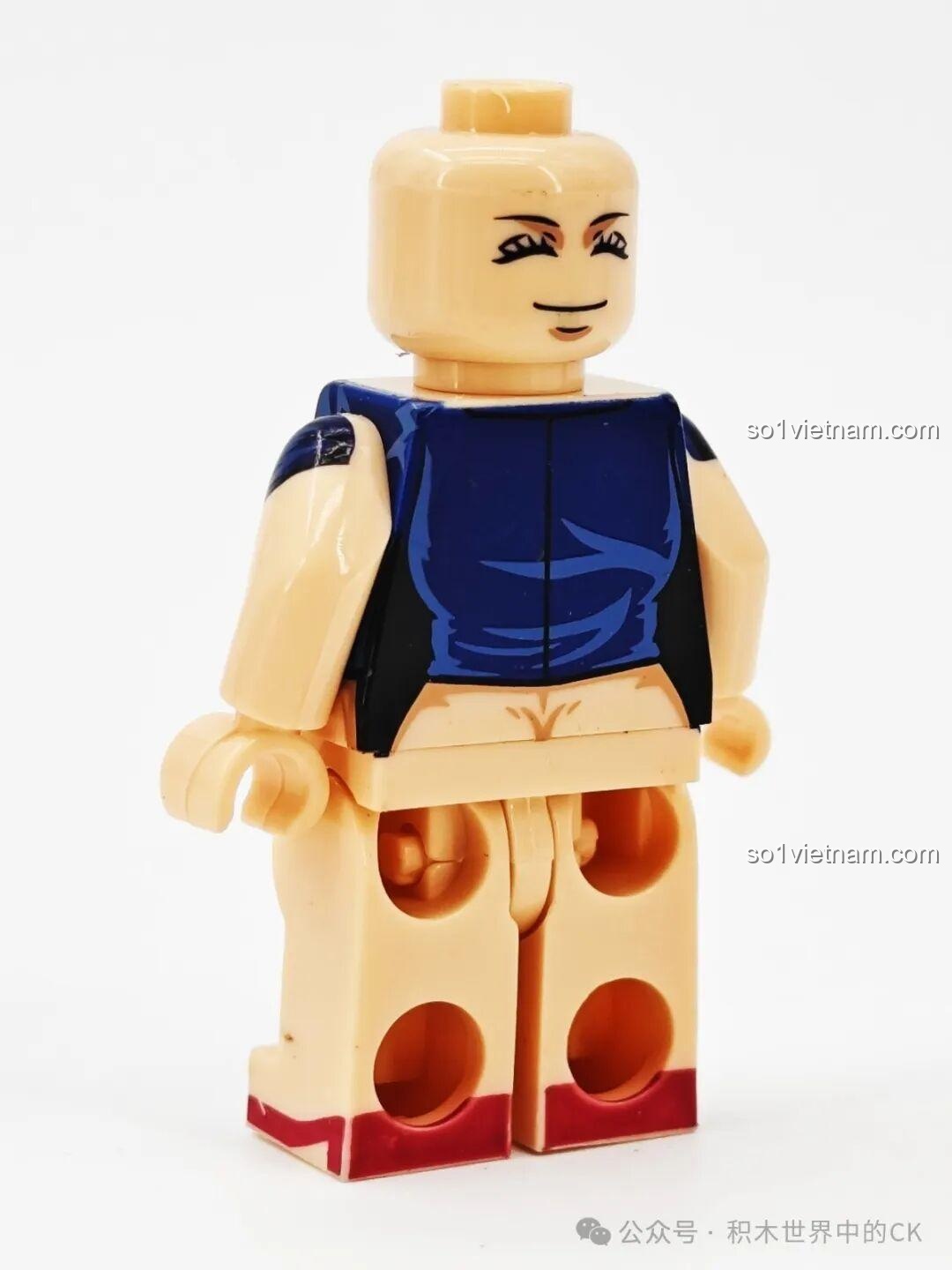 Đánh giá chi tiết minifigure Roronoa Zoro trong bộ X0356 của 欣宏XINH, tập trung vào các chi tiết in ấn và phụ kiện.