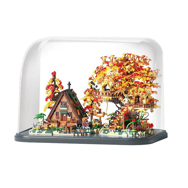 Toàn cảnh bộ lắp ghép Nhà Cây Mùa Thu Yugao P3111 trong hộp trưng bày có nắp che bụi, một món đồ chơi mô hình tinh xảo cho thanh niên 14 tuổi.