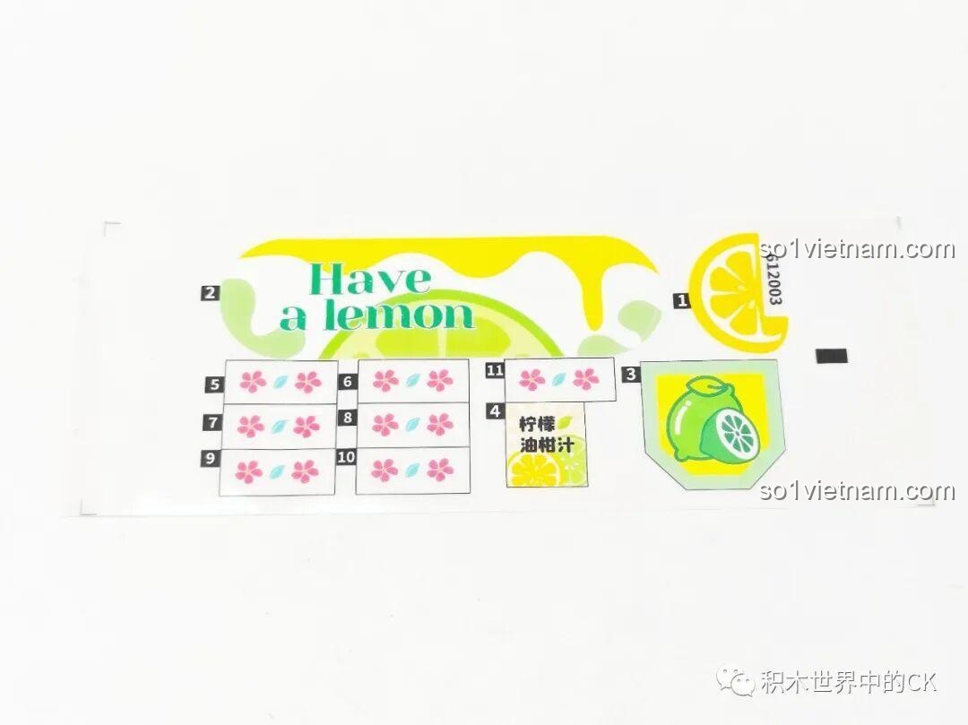 Tấm decal trang trí với hình ảnh chanh và hoa văn cho bộ lắp ghép ZHEGAO 612003 Cửa hàng trà chanh.