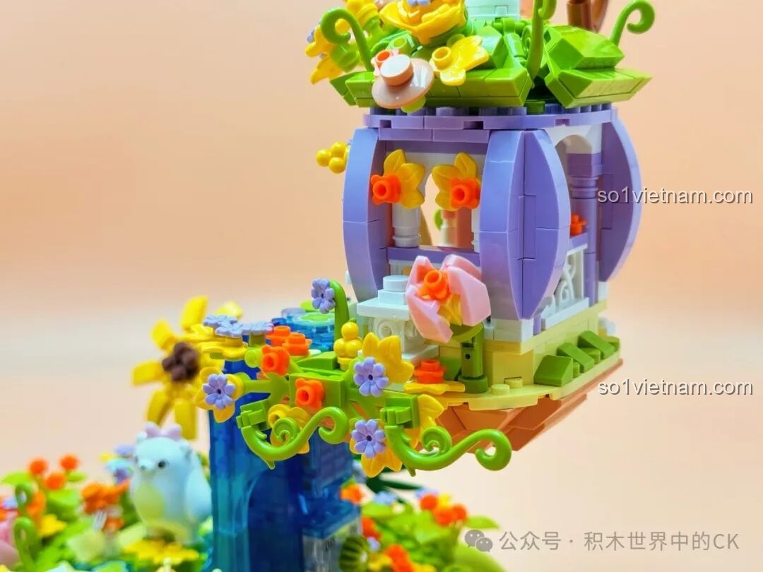 Chi tiết thác nước trong bộ ZHEGAO 661007 