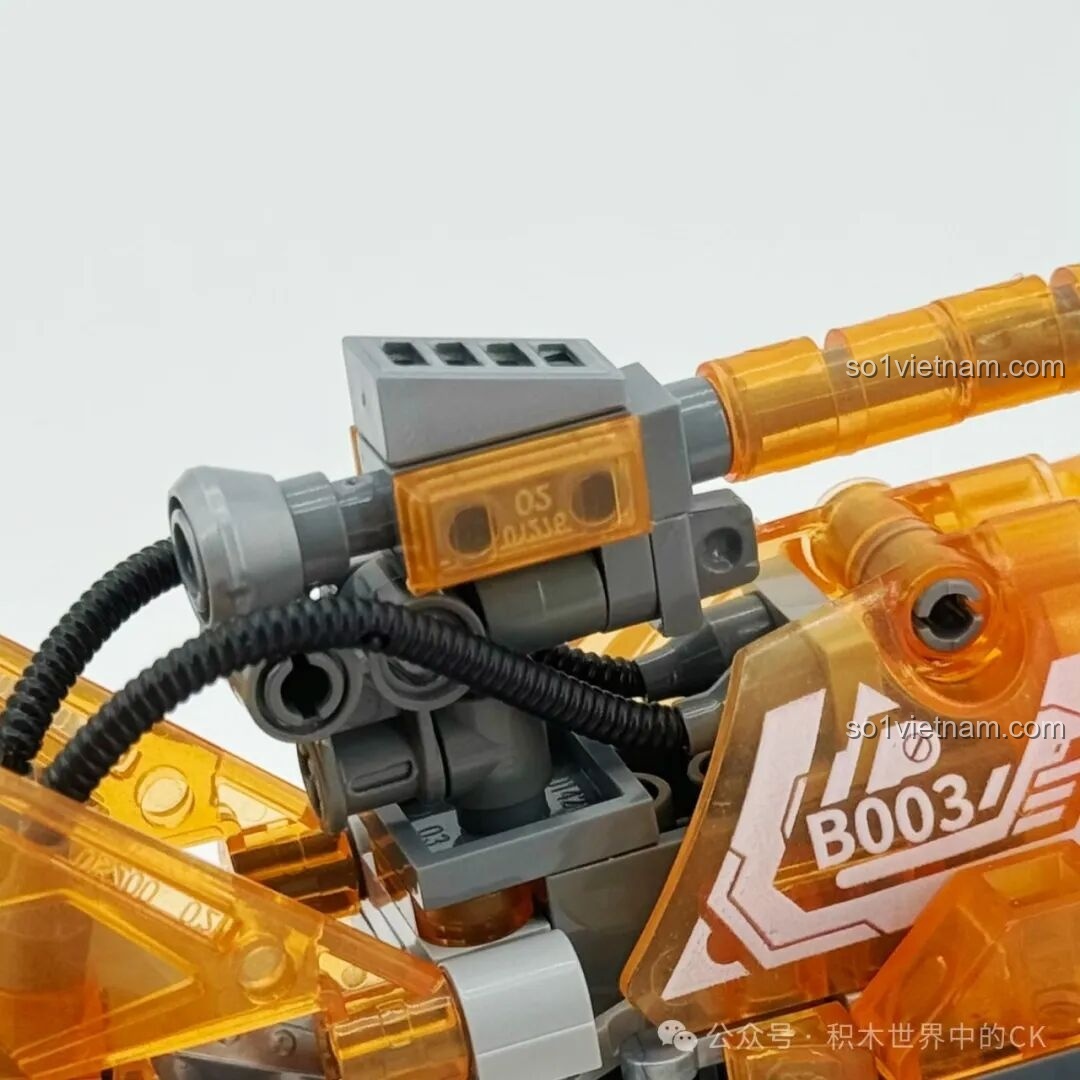 Chi tiết khẩu pháo trên lưng mô hình Hổ Răng Kiếm Hoang Dã ZHEGAO 662000, màu xám và cam trong suốt.