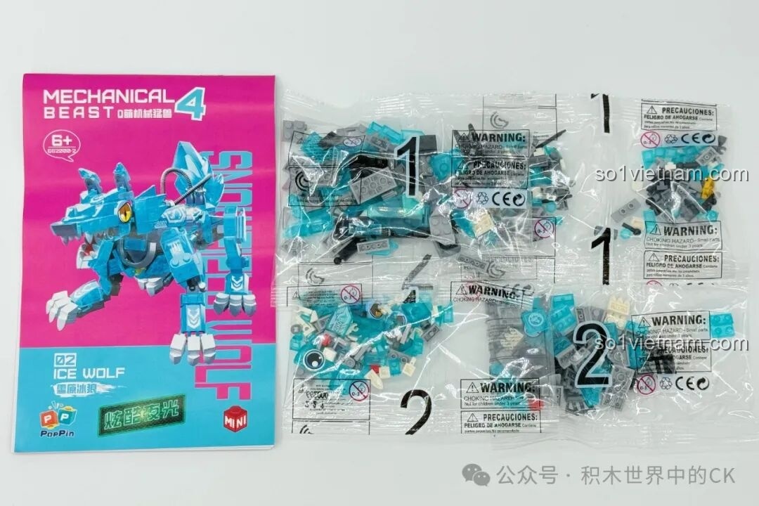 Nội dung hộp Sói Băng Tuyết ZHEGAO 662000, bao gồm sách hướng dẫn và các túi mảnh ghép mini block màu xanh.