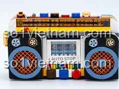 Cận cảnh mô hình Tivi CRT cổ Zhegao 662015, một phần của bộ sưu tập đồ gia dụng vintage.