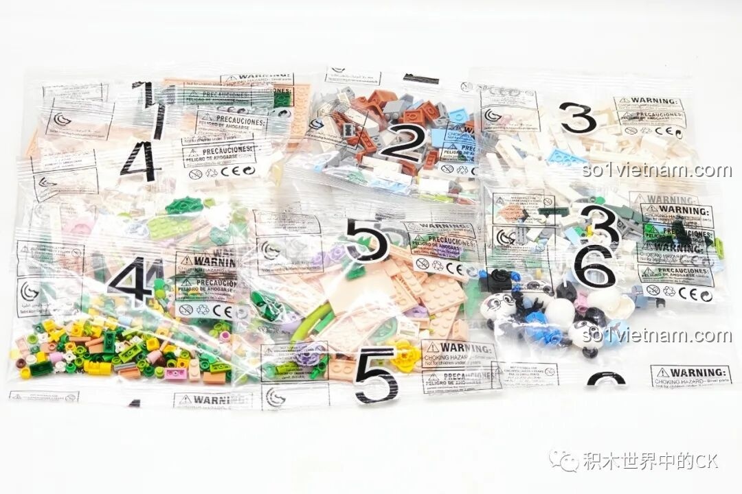 Các túi chi tiết được đóng gói cẩn thận trong bộ ZHEGAO 663016 Vườn Trí Tuệ