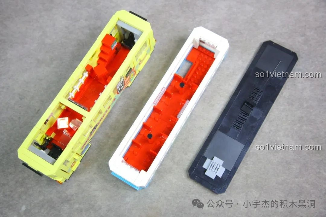 Cận cảnh chi tiết quảng cáo trên thân xe