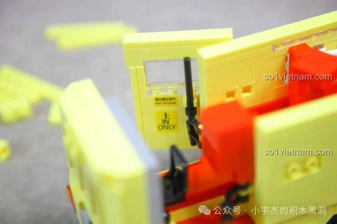 Hoàn thành tầng dưới xe buýt ZHEGAO 991008