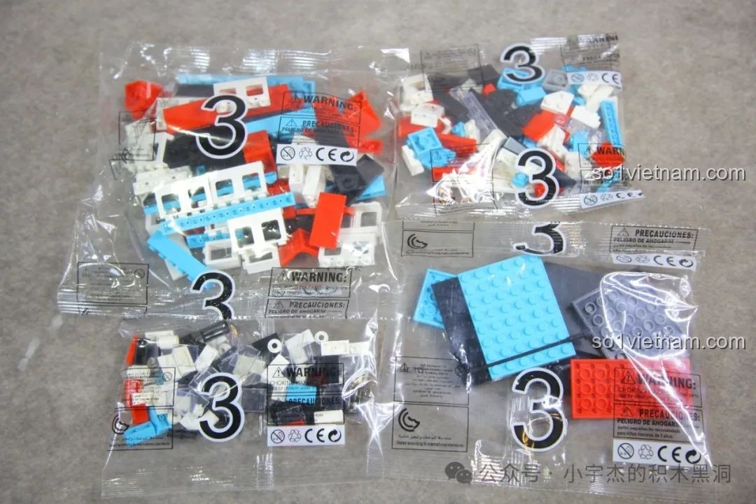 Nội thất tầng trên xe buýt