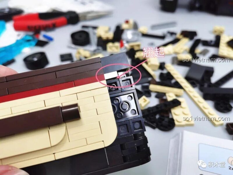 Lắp ráp lưới tản nhiệt đồ chơi mô hình Zhimeng Tree T5043 Xe Lễ Tân Hồng Kỳ, chi tiết mạ chrome, chất lượng vượt trội, cho con trai 16 tuổi.